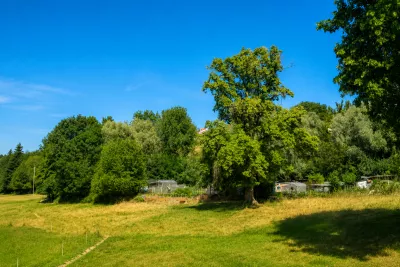 Romont â Parcelle agricole idÃ©alement situÃ©e Ã  deux pas de la gare